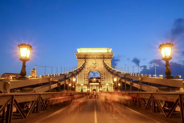 Kettingbrug in Boedapest, Hongarije. — Stockfoto