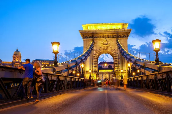 Kettenbrücke in Budapest, Ungarn. — Stockfoto