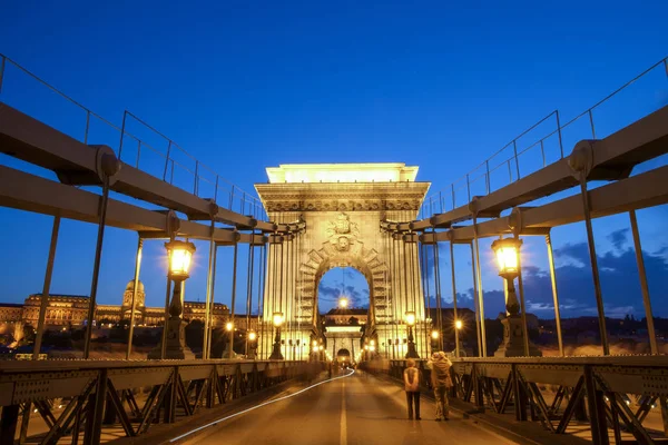 Kettenbrücke in Budapest, Ungarn. — Stockfoto