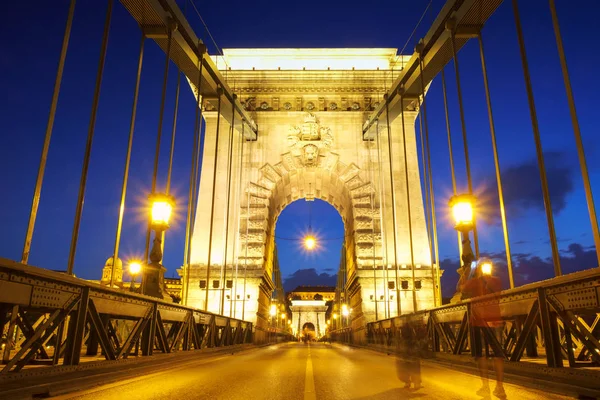 Chain bridge in Budapest, Hungary. — Stock Photo, Image