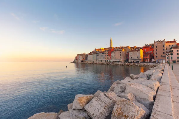 Гарний захід сонця у Rovinj — стокове фото