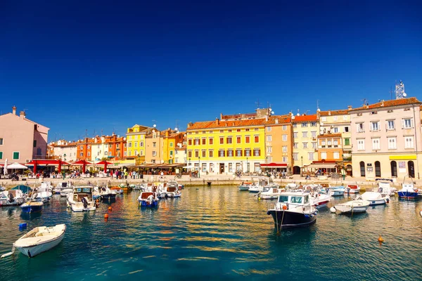Harbour and marina in old town of Rovinj — Stock Photo, Image