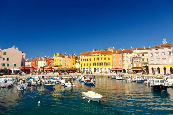 Harbour and marina in old town of Rovinj — Stock Photo, Image
