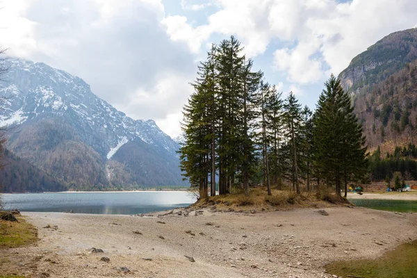 Lake Predil, Julian Alps, Itália — Fotografia de Stock