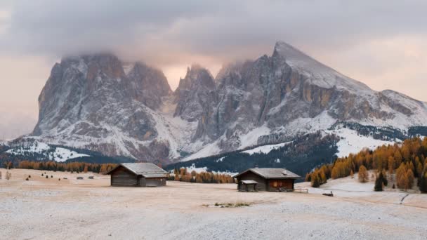 Alpe Siusi Con Langkofel Group Dopo Alba Alto Adige Italia — Video Stock