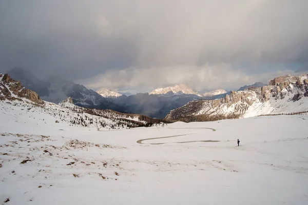 Montagne Innevate Sulle Dolomiti Del Nord Italia — Foto Stock