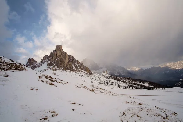 Fantastico Paesaggio Invernale Vicino Passo Giau Dolomiti Italia — Foto Stock