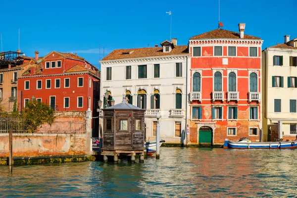 Vista do Grande Canal em Veneza Itália . — Fotografia de Stock