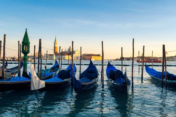 Puesta Sol Venecia Góndolas Plaza San Marcos Iglesia San Giorgio — Foto de Stock