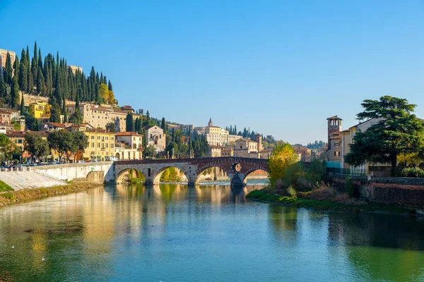 Staden Verona Med Adige River Solig Dag Italien — Stockfoto