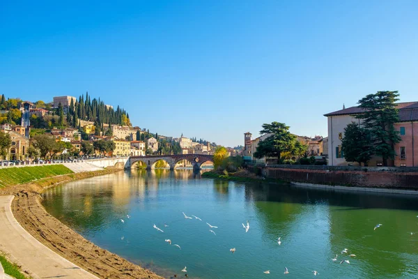 Ciudad Verona Con Río Adige Día Soleado Italia — Foto de Stock