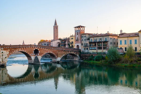 Staden Verona Med Adige River Solig Dag Italien — Stockfoto