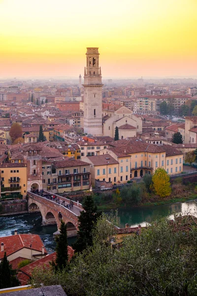 Vista de Verona ciudad —  Fotos de Stock