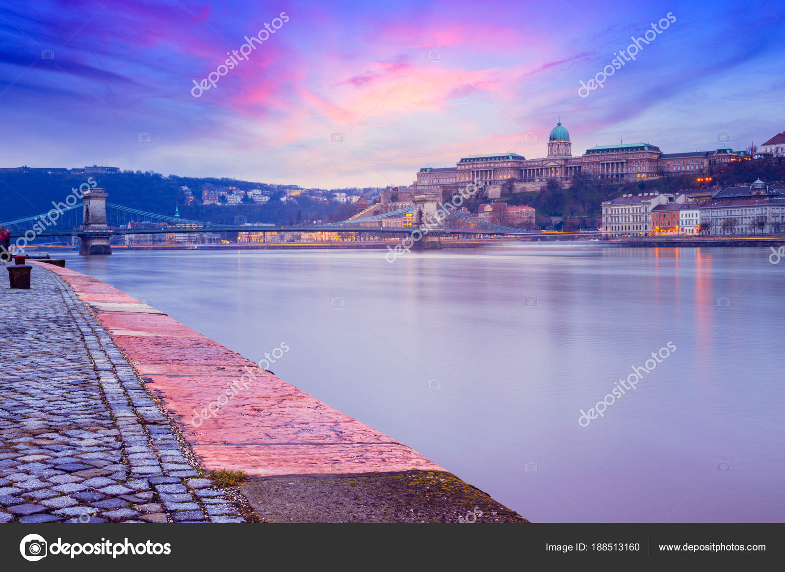 Château Budapest Célèbre Pont Des Chaînes Budapest Coucher