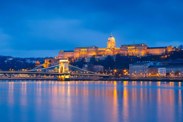 Castelo Budapeste Famosa Ponte Chain Budapeste Pôr Sol Hungria — Fotografia de Stock