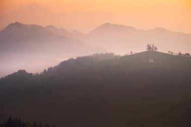 Slovenya sonbahar manzara