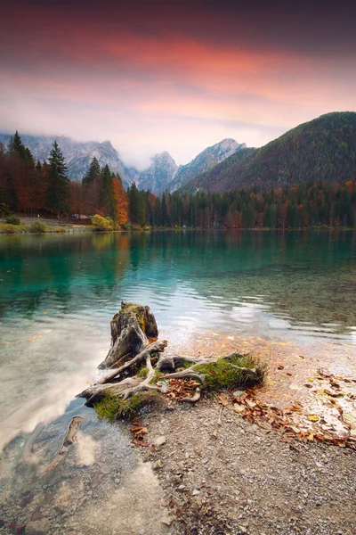 Lake Fusine - Lago di Fusine- in north Italy in the Alps. — Stock Photo, Image