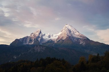 Yukarı Bavyera, Almanya 'daki Berchtesgaden yakınlarındaki Watzmann. 