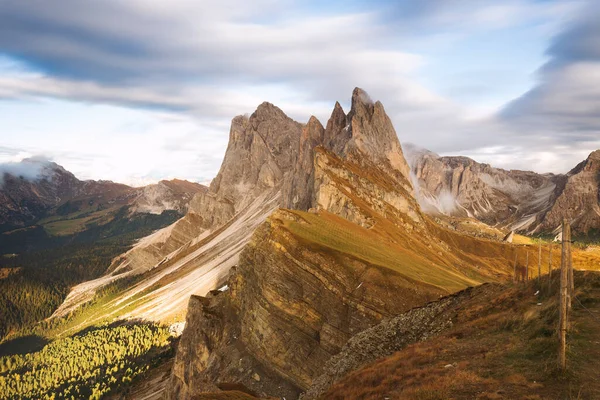 素晴らしい風景 イタリアのドロミテアルプスのセケダピーク — ストック写真