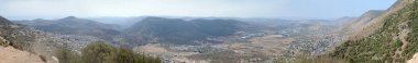 Celile Denizi üzerinden panoramik Akdeniz, İsrail