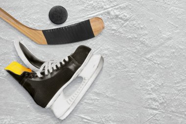Hokey sopaları, paten ve Pak