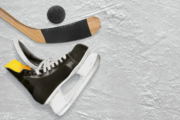 Hokey sopaları, paten ve Pak