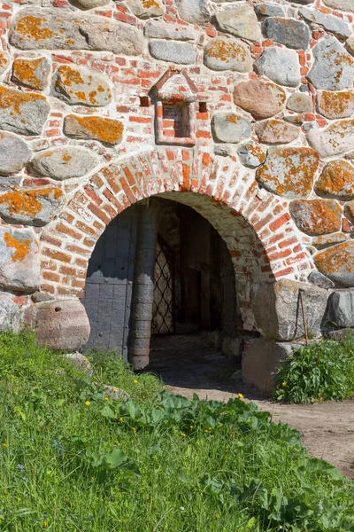 Вхідні ворота до стародавнього монастиря — стокове фото
