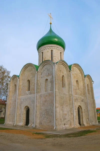 Gamla ryska ortodoxa katedralen — Stockfoto