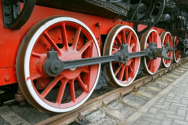 Wheel of the old locomotive — Stock Photo, Image