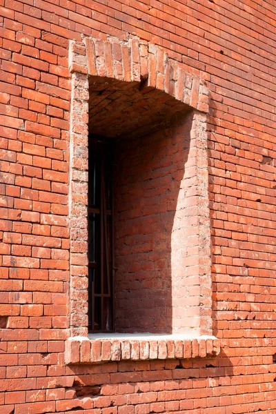 Fragmento da parede da fortificação com embrasure — Fotografia de Stock