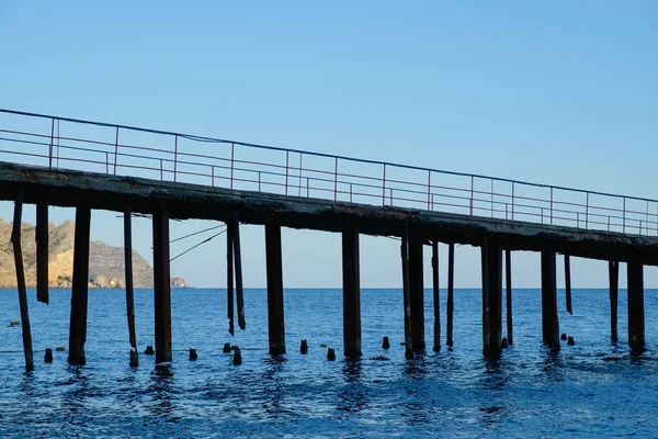 Stare molo morze — Zdjęcie stockowe