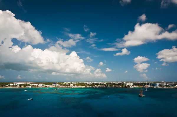 Grand Cayman coastline — Stock Photo, Image