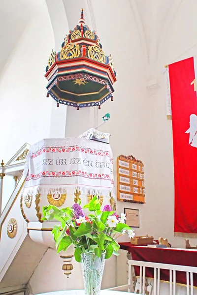 Wnętrze Kościoła Reformowanego (Kościół elżbietańskiego Xiii c.), Khust, Ukraina — Zdjęcie stockowe