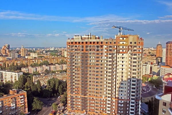 Vista de arranha-céus em Kiev, Ucrânia. Kiev é uma capital da Ucrânia — Fotografia de Stock