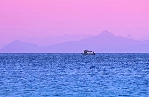 Puesta de sol rosa en Grecia —  Fotos de Stock