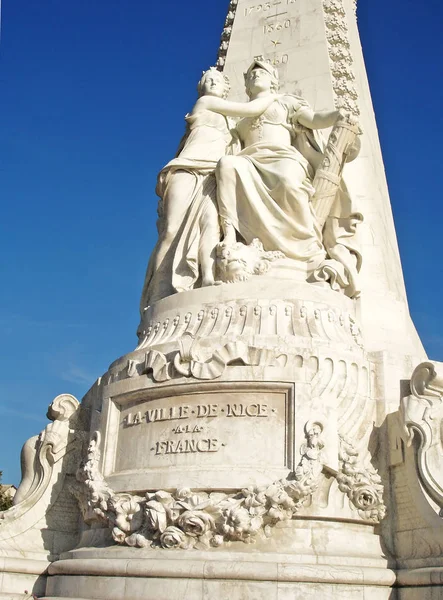 法国里维埃拉纪念碑在尼斯 — 图库照片