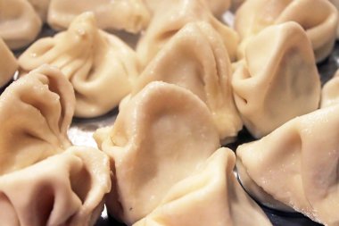 Geleneksel Gürcü Hıngel veya etli dolma köfte, - 