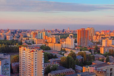 Güzel gün batımı, Ukrayna Kiev şehir yurt alanı