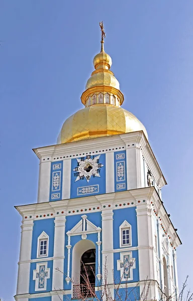 Clocher du monastère St. Michael's Golden-Dôme - célèbre complexe religieux à Kiev, Ukraine — Photo