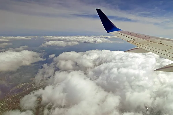 İtalya, Europe üzerinde bulut uçaktan görünümü — Stok fotoğraf