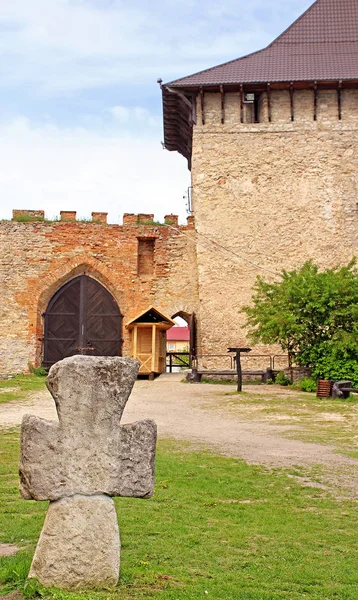 Παλιά Κοζάκος Σταυρού στο Medzhybizh κάστρο, Ουκρανία — Φωτογραφία Αρχείου