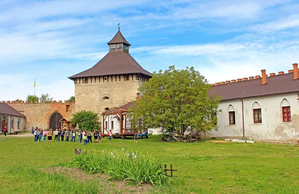 Castelo de Medzhybizh, Ucrânia. O Castelo de Medzhybizh, construído como um baluarte contra a expansão otomana na década de 1540, tornou-se uma das fortalezas mais fortes da Coroa do Reino da Polônia na Podólia. — Fotografia de Stock