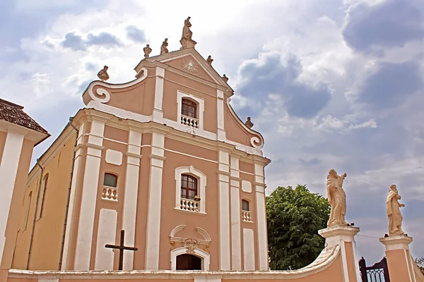 Kyrkan av den heliga gravens av Josafat, Kamyanets-Podilsky, Ukraina — Stockfoto