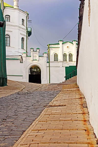 Kiev-pechersk lavra im Herbst. kyiv, ukrainisch — Stockfoto