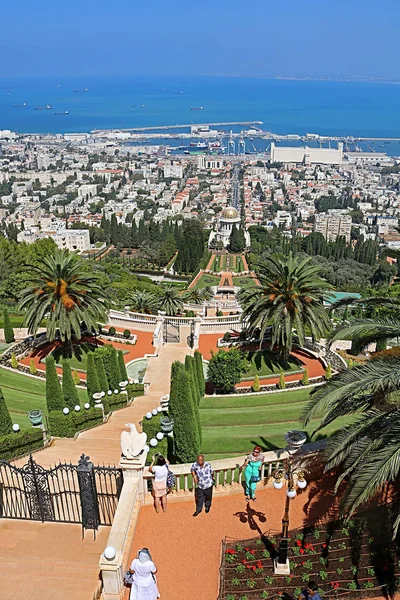 Jardines Bahai y el paisaje urbano de Haifa, Israel — Foto de Stock