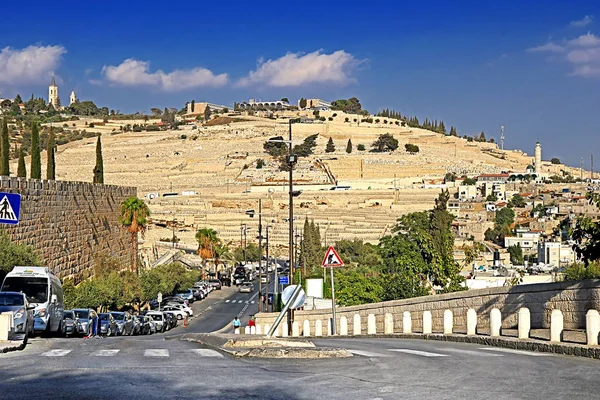 ファタハメッカ Hashalom 通り、イスラエルのエルサレム都市および交通の表示 — ストック写真