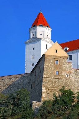 Bratislava 'daki ünlü Bratislava kalesinin bir parçası, Slovak cumhuriyetinin başkenti. Kale eski kasabanın üzerindeki bir tepede.