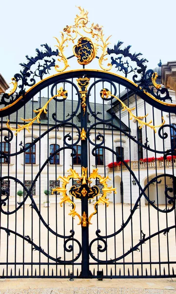 Gates of Grassalkovichov palace in Bratislava, Slovakia — 스톡 사진