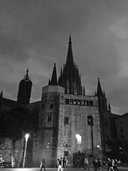 Barcelona Spain October 2013 Gaudi Exhibition Center Foreground Cathedral Holy — Stock Photo, Image