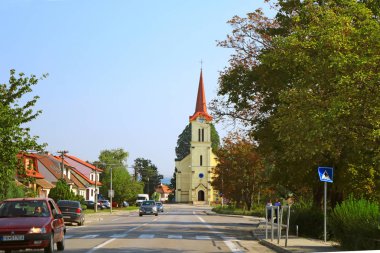 Dubova, Slovakya - 31 Ağustos 2019: Roma Katolik Kilisesi